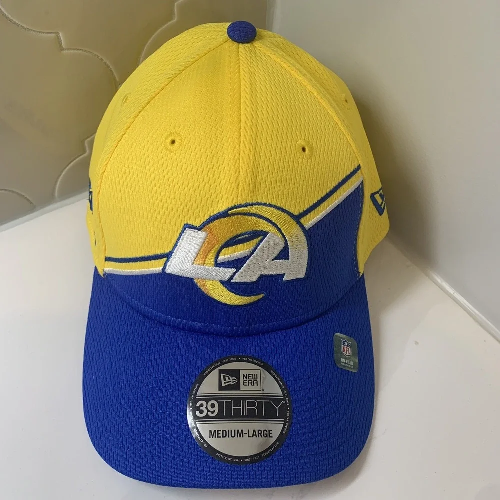 New Era Los Angeles Rams 39THIRTY 2023 Sideline Stretch Hat Size Medium/Large